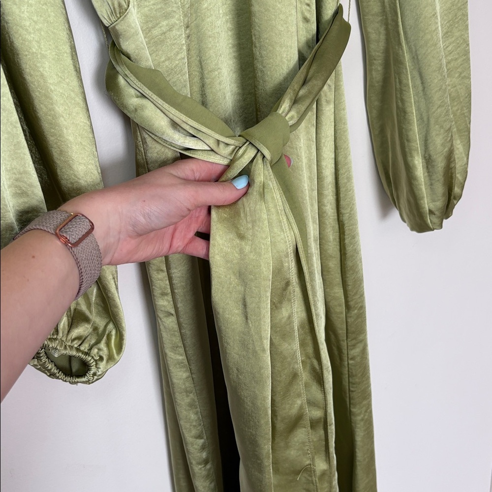 Revolve Elliatt Kai Maxi Dress in Avocado Green Size Medium - Picture 5 of 10